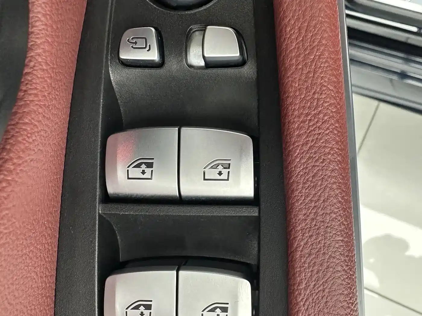 BMW 3 Series 2023 320Li M Sport Package фото 11