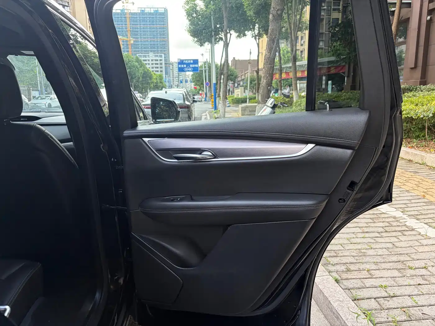 Фото 7 - Cadillac XT6