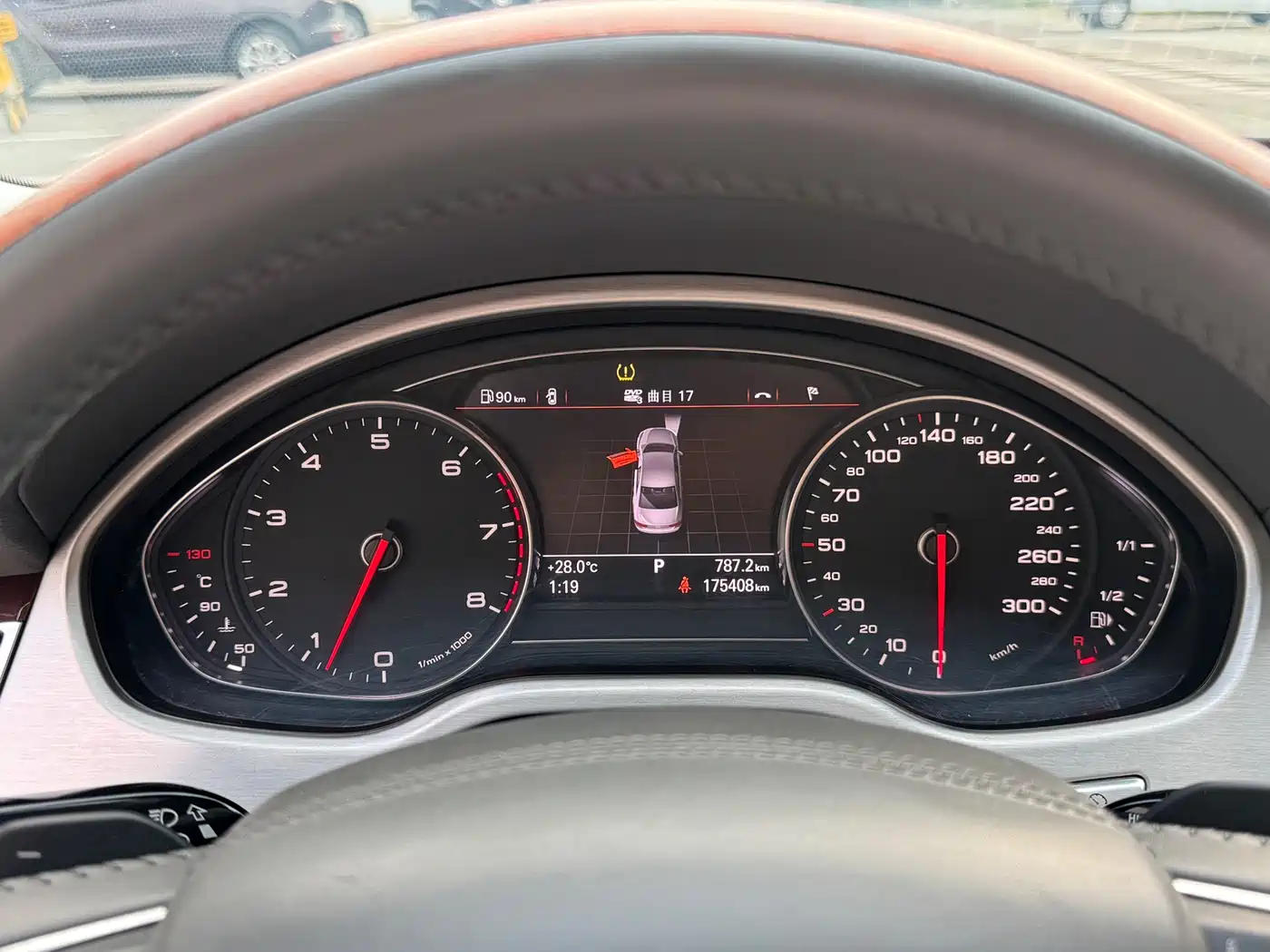 Audi A8 2011 A8L 3.0 TFSI quattro Comfort (213kW) фото 14