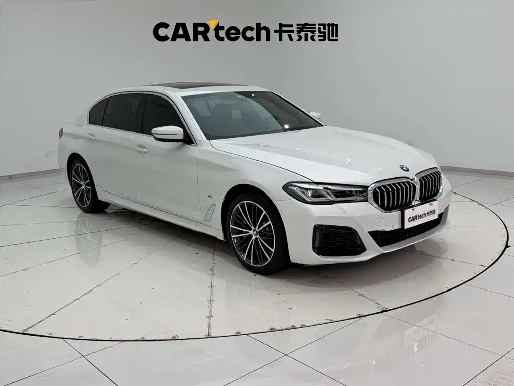 BMW 5 Series 2022 Facelift 530Li Leading M Sport Package фото 4