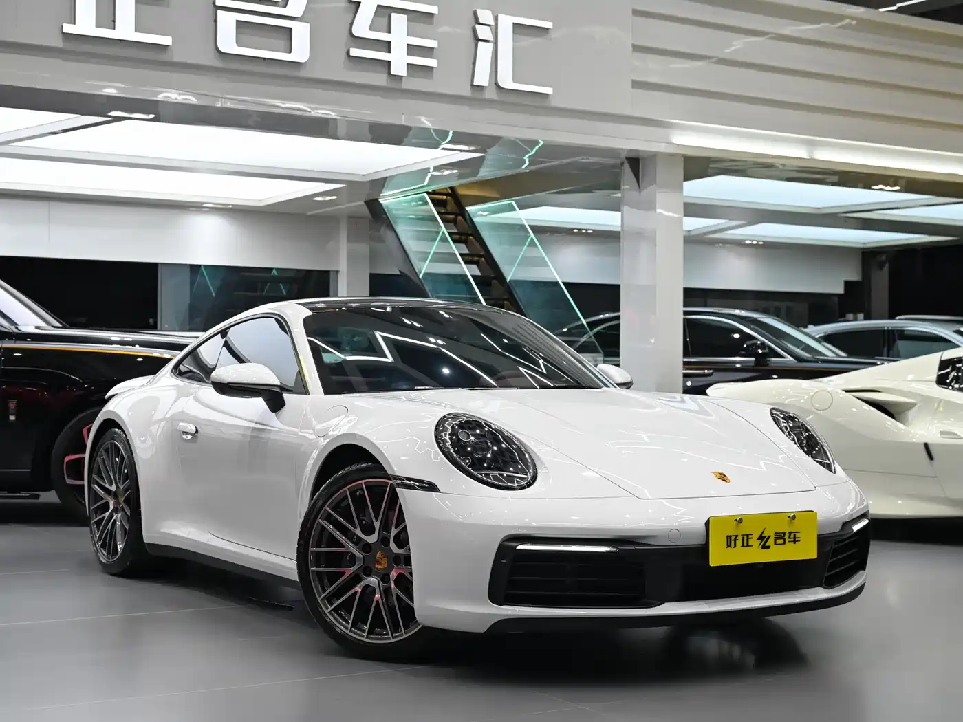 Porsche 911 2023 Carrera 3.0T фото 3