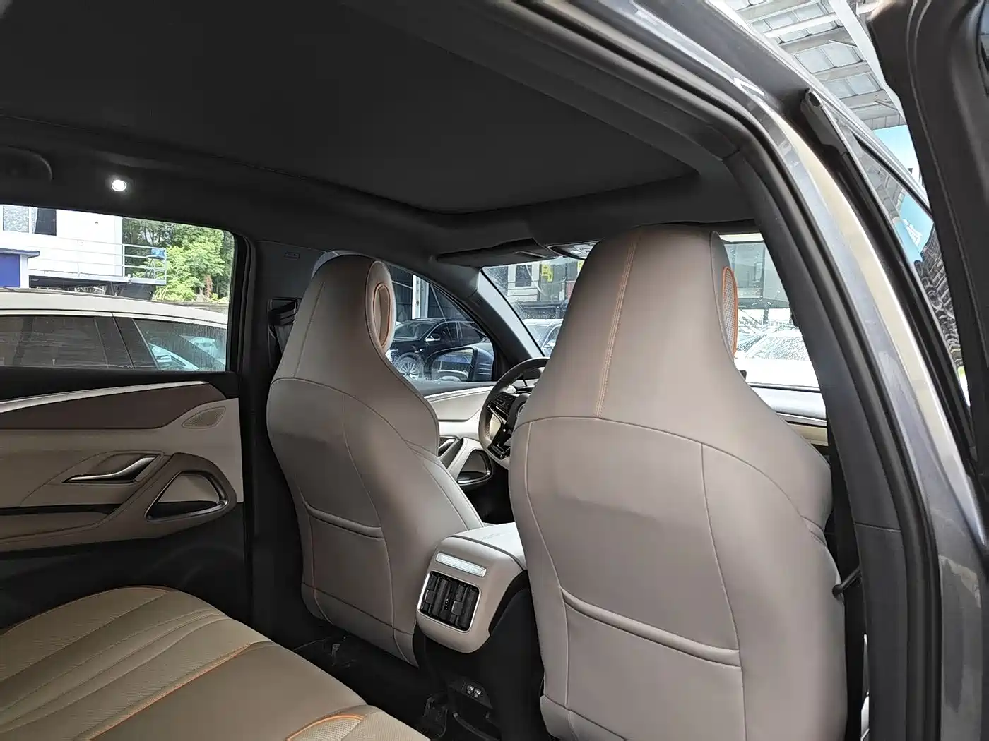 BYD Song Pro New Energy 2023 Champion Edition DM-i 110KM Excellence фото 14