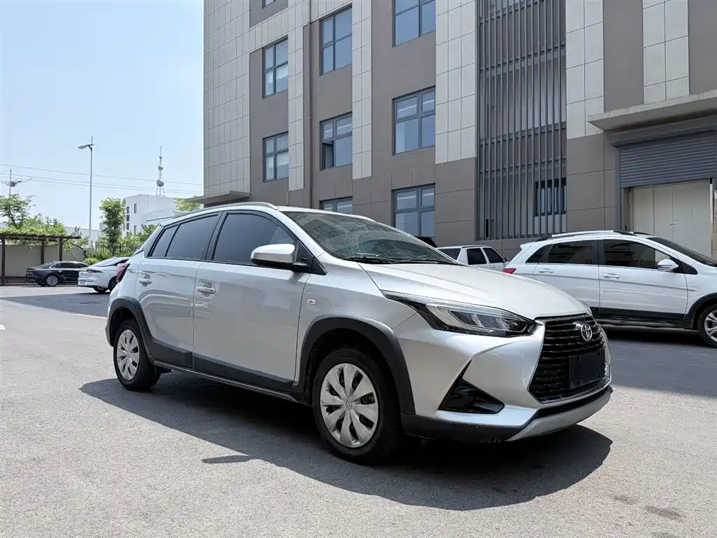 Toyota YARiS L Zhi Xuan 2022 Zhi Xuan X 1.5L CVT Leading PLUS Edition фото 3