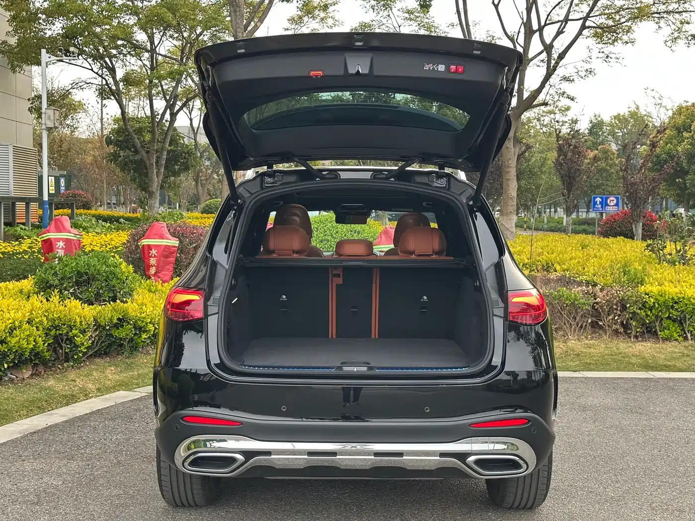 Mercedes-Benz GLC 2026 GLC 300 L 4MATIC Sport 5-Seater фото 23