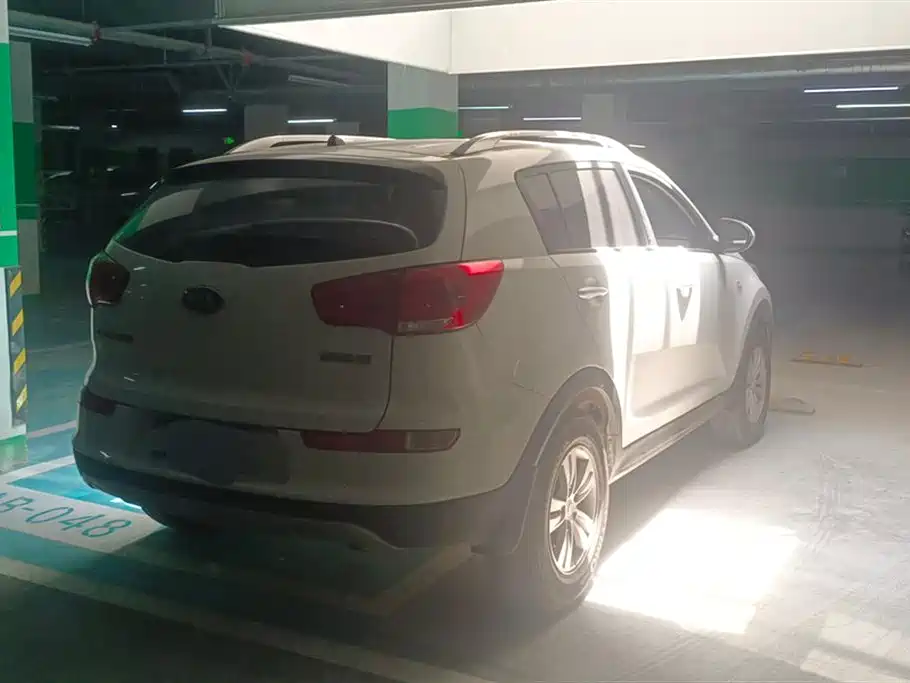 Kia Sportage 2015 2.0L Automatic 2WD GL фото 3