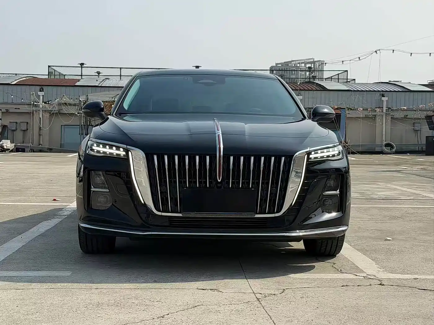 Hongqi H5 2024 2.0T Automatic Smart Connect Flag Smooth Edition фото 2