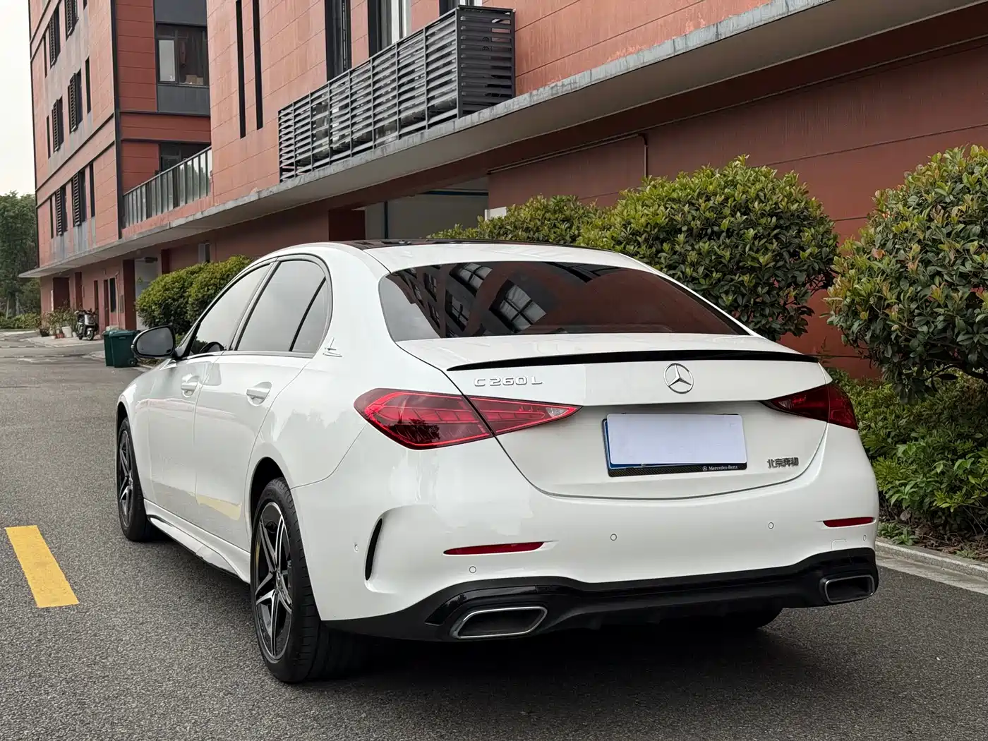 Mercedes-Benz C-Class 2023 Facelift C 260 L Night Sport Edition фото 14