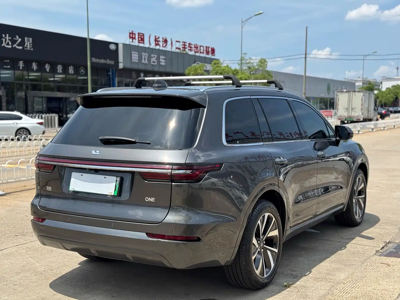 Фото 4 - Li Auto Li ONE