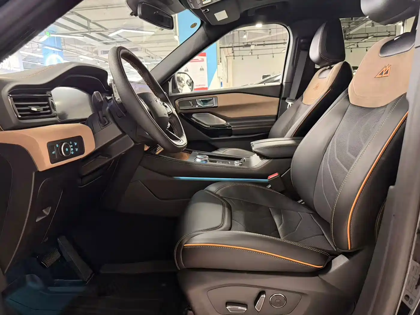 Ford Explorer 2025 2024 2.3T EcoBoost Kunlun Summit Edition 7-Seater
