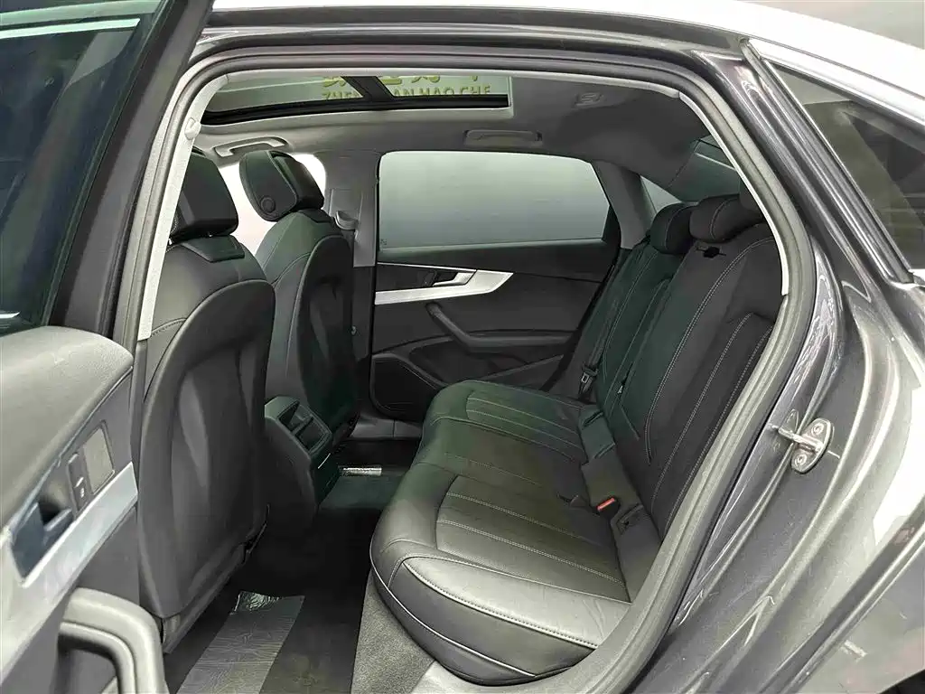 Audi A4L 2020 40 TFSI Fashion Dynamic Edition фото 7