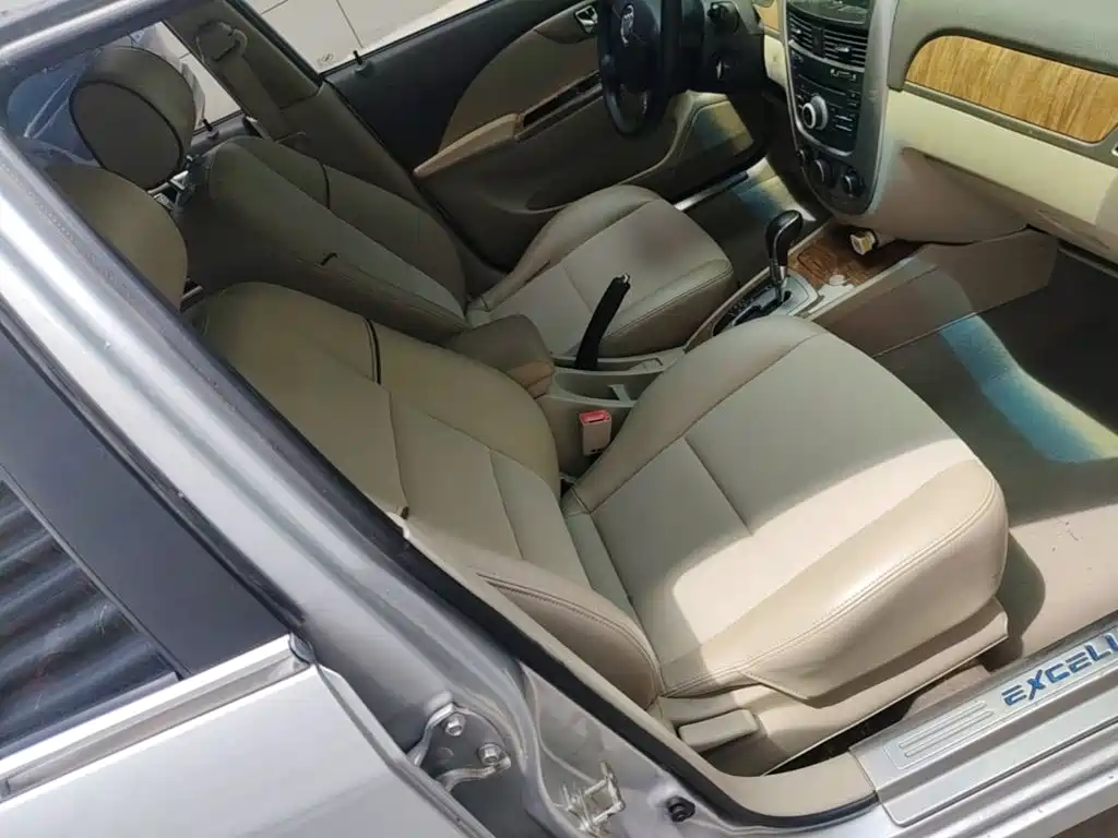 Фото 25 - Buick Excelle