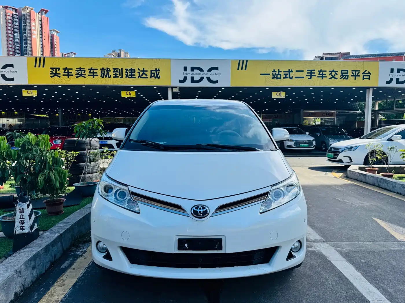 Toyota Previa 2012 2.4L 7-Seater Standard Edition фото 2