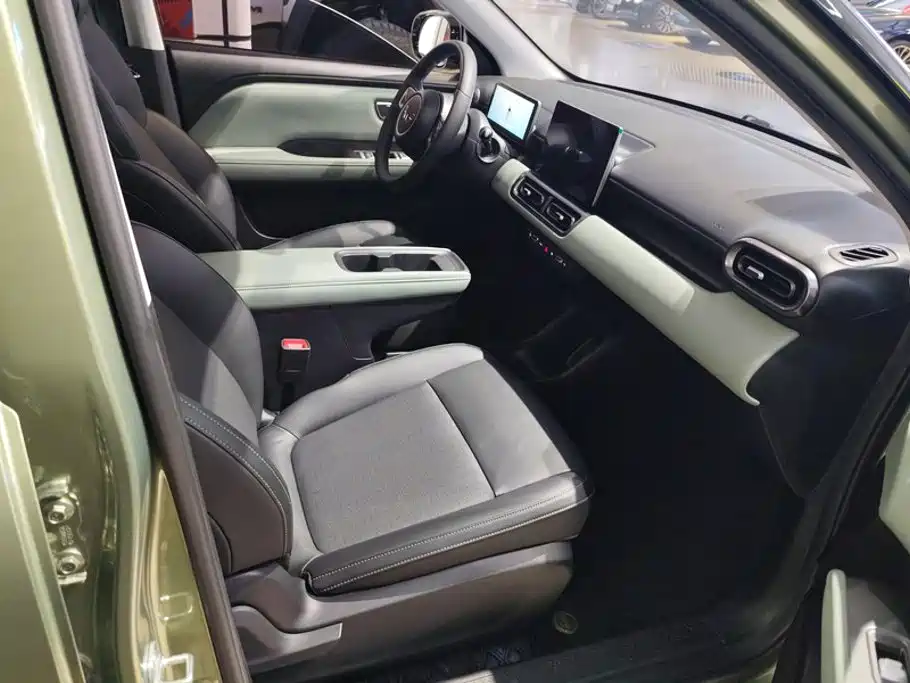 Фото 8 - Wuling Motors Wuling Binguo PLUS