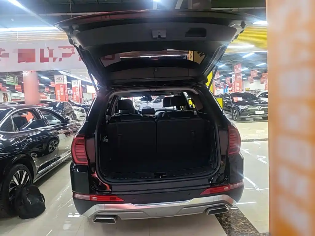Photo 19 - Hyundai Santa Fe