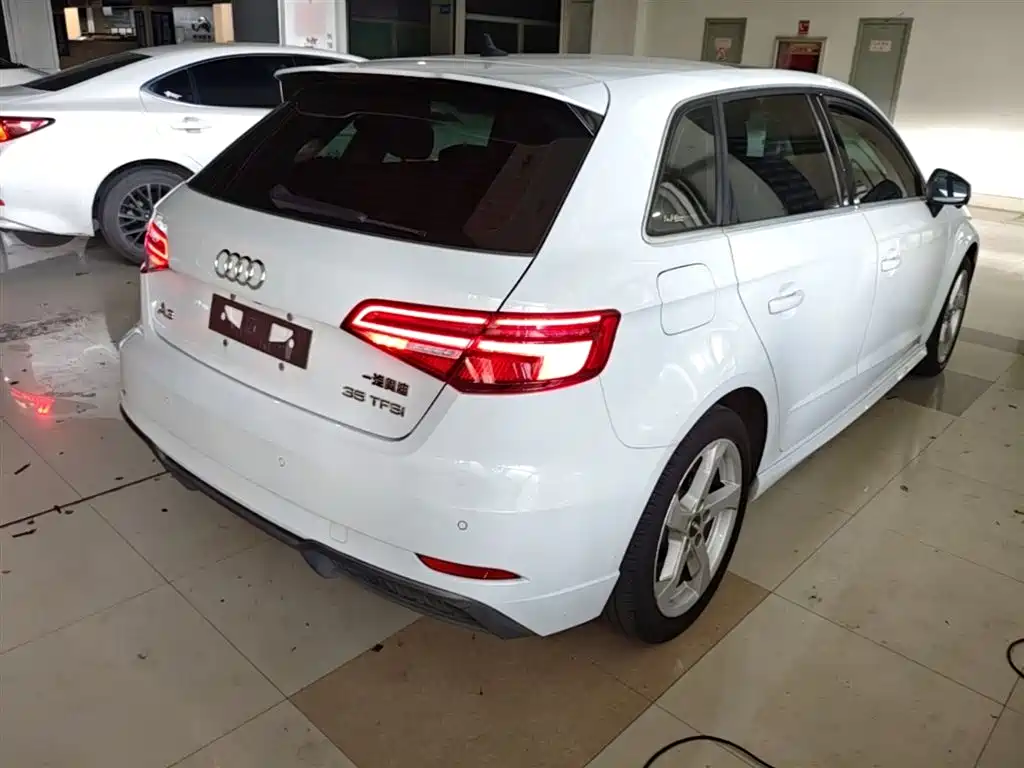 Audi A3 2019 Sportback 35 TFSI Fashion China VI фото 7