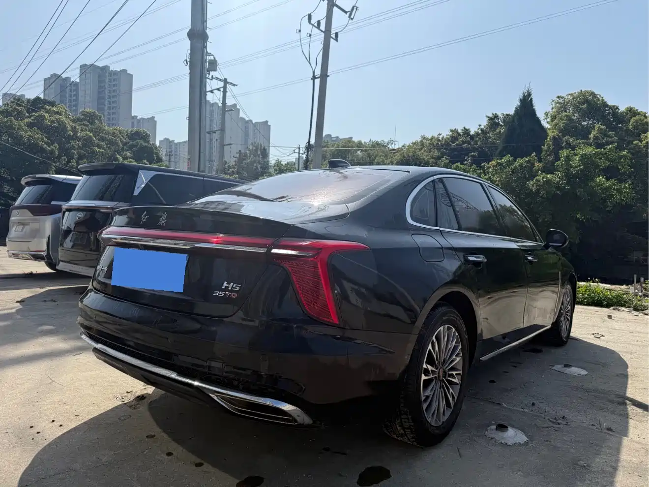 Hongqi H5 2023 1.5T DCT Smart Connect Flag Rhythm фото 10