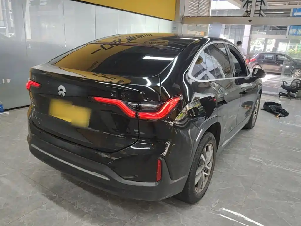 Фото 7 - NIO EC6