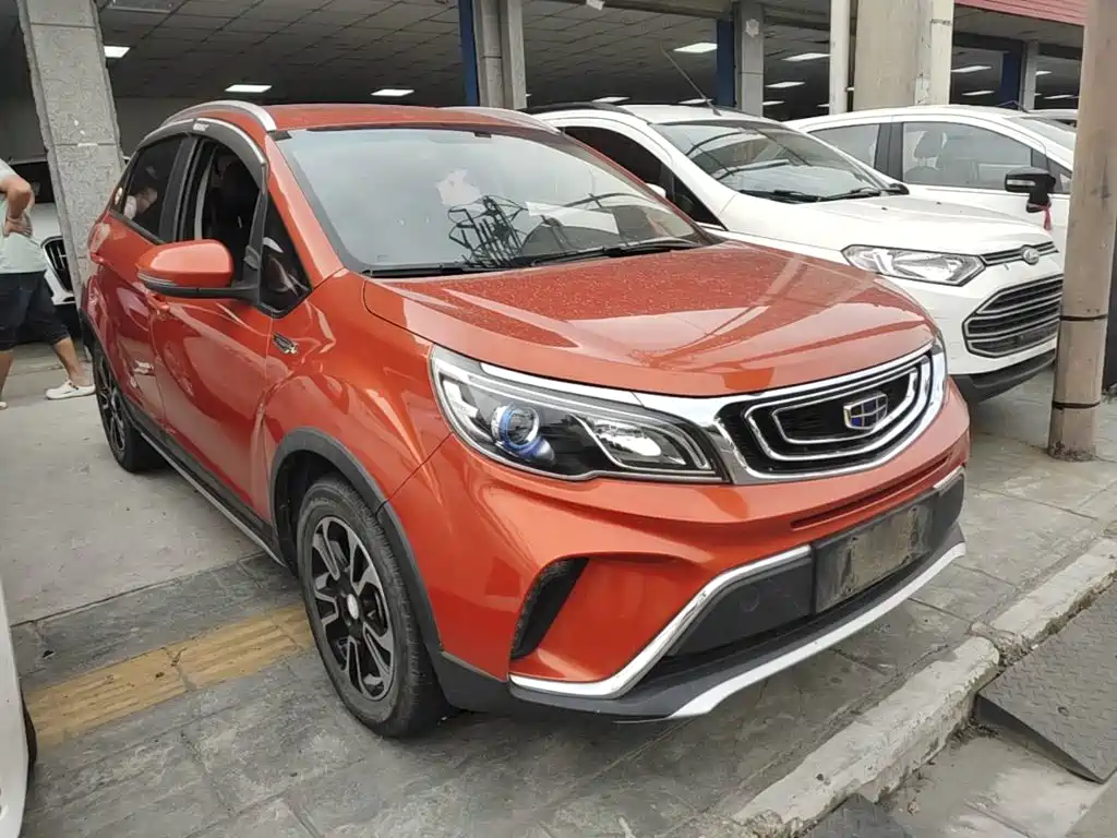 Фото 4 - Geely Vision X3