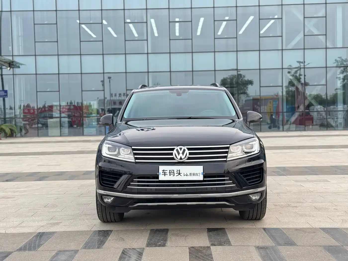 Volkswagen Touareg 2017 3.0TSI Explorer Edition фото 2