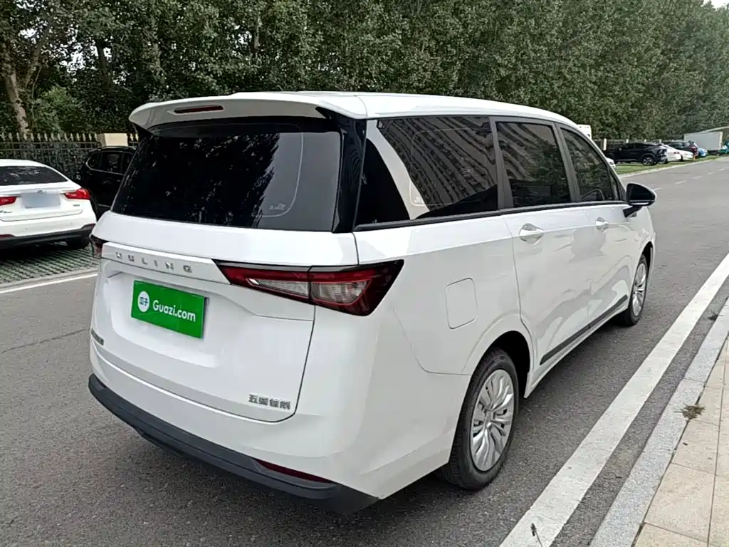 Wuling Motors Wuling Jiachen 2025 2022 1.5L Manual Joy Elite