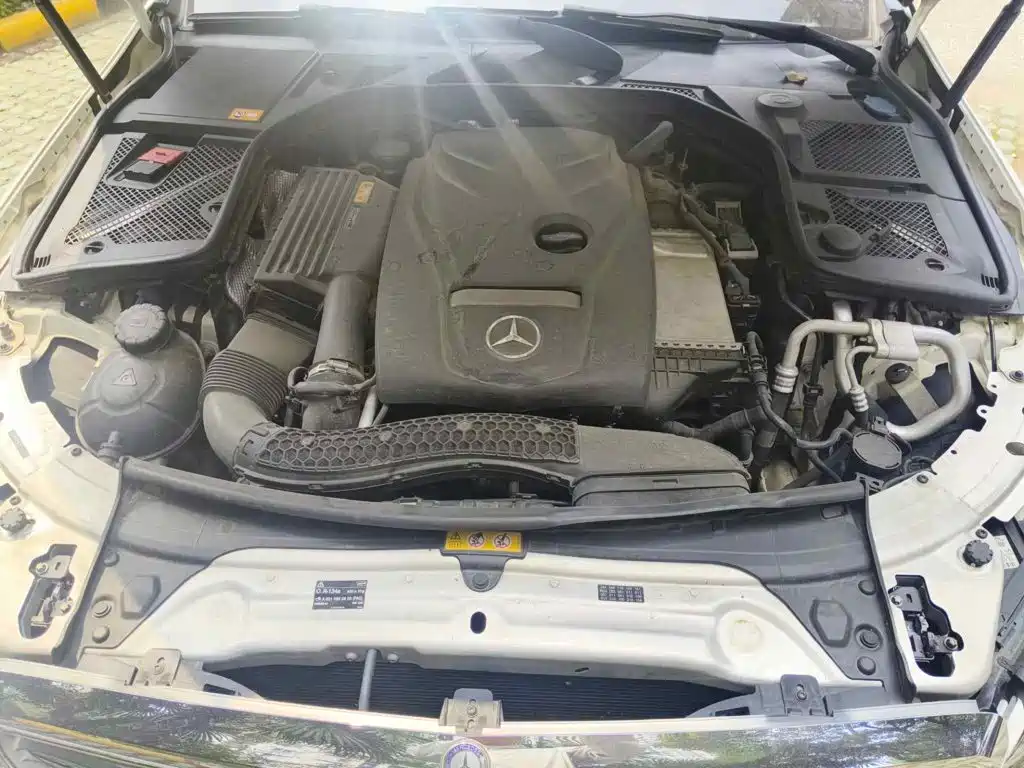 Mercedes-Benz C-Class 2015 2015 Facelift C 200 L