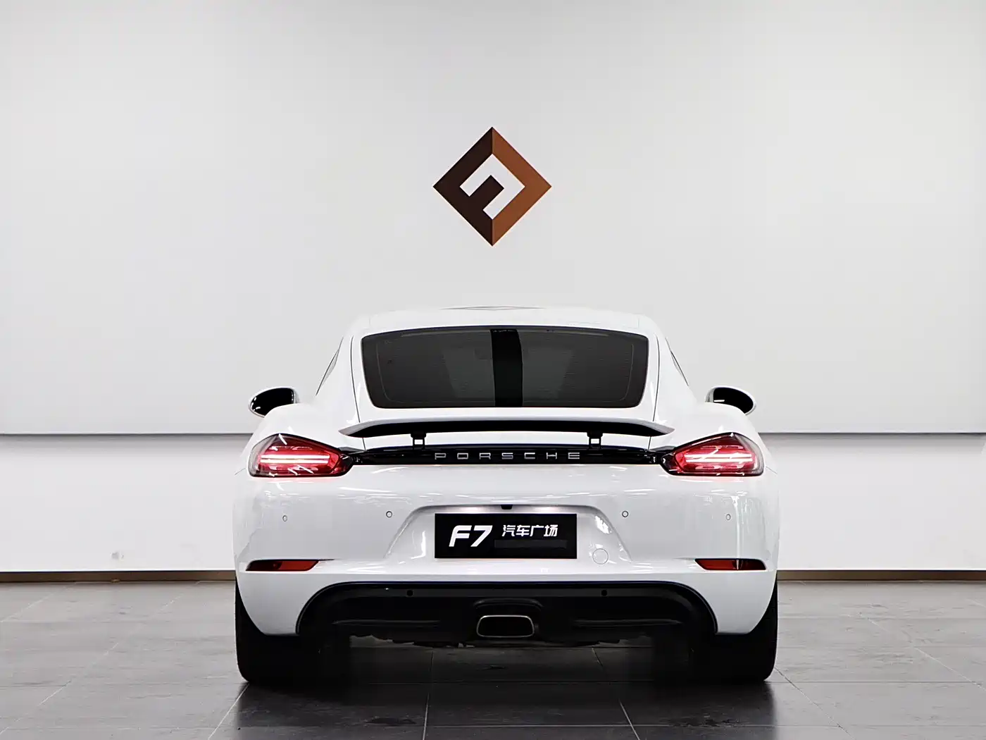 Porsche 718 2016 Cayman 2.0T фото 5