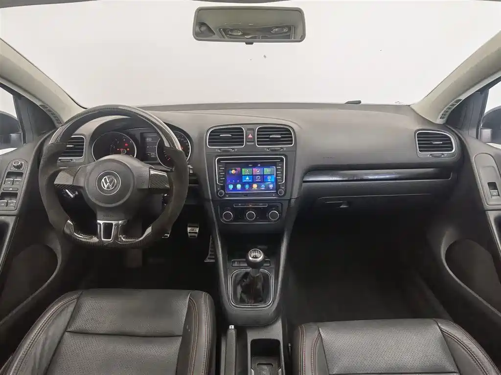 Volkswagen Golf 2012 1.6 Manual Comfort Type фото 5