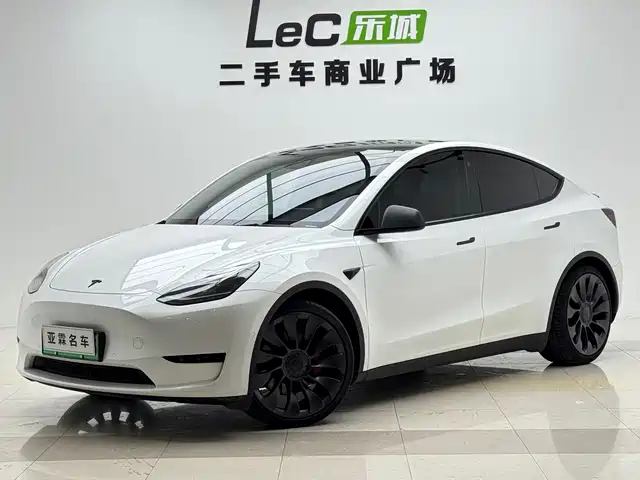 Tesla Model Y 2023