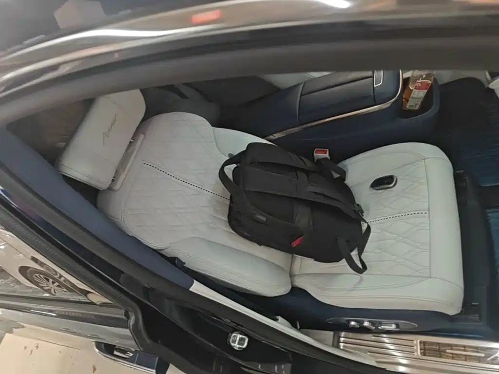Фото 25 - Buick GL8