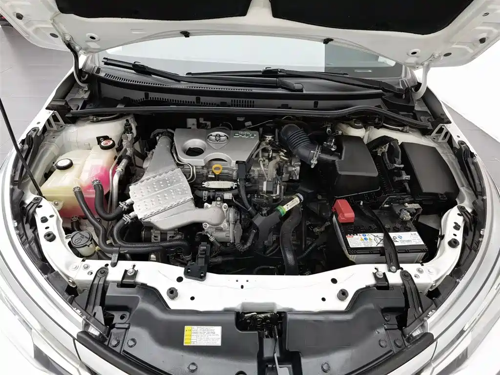 Toyota Corolla 2017 Facelift 1.2T S-CVT GL фото 6