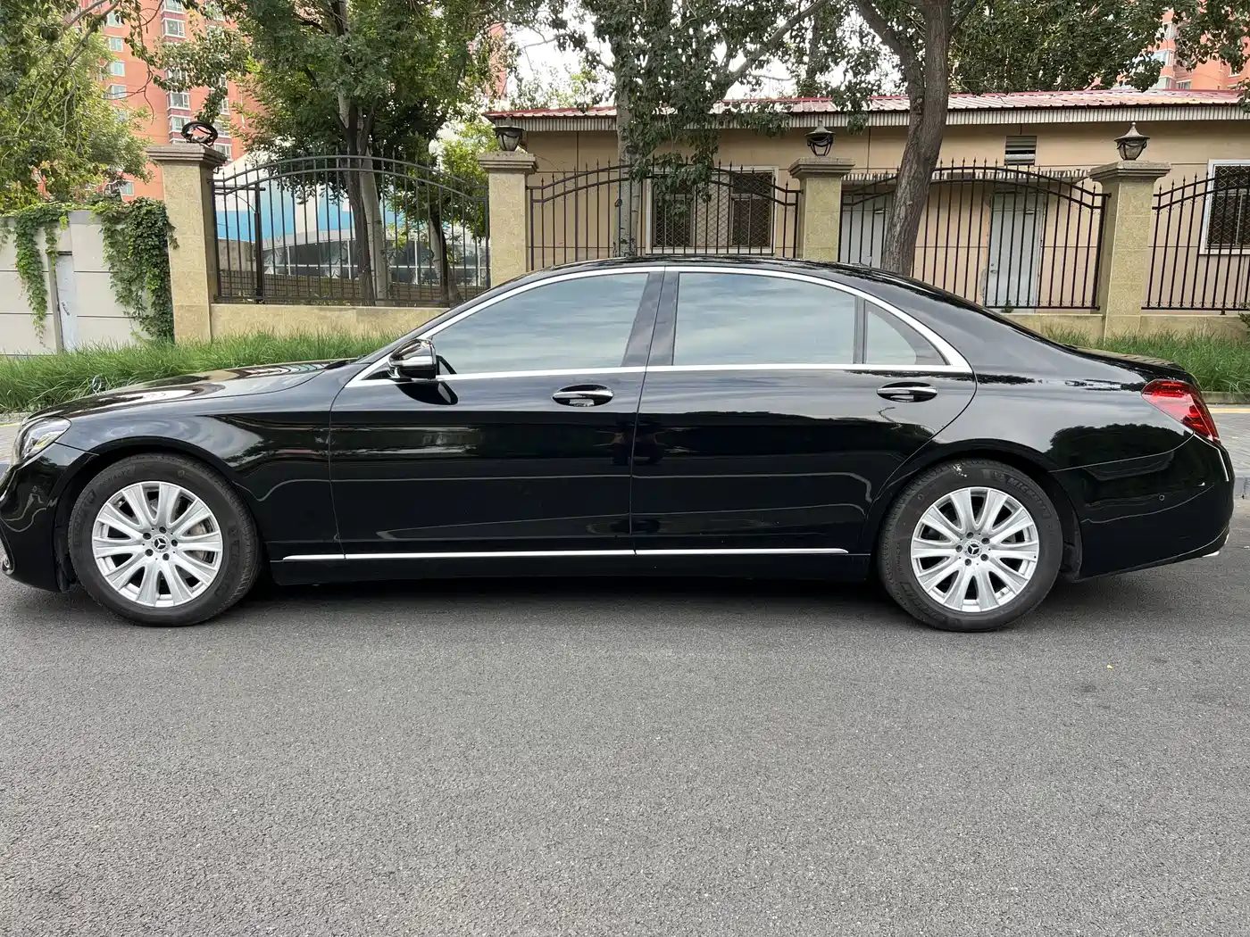 Mercedes-Benz S-Class 2017 S 320 L Luxury фото 7