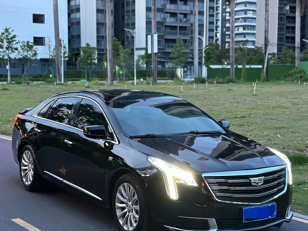 Cadillac XTS 2018 28T Technology фото 2