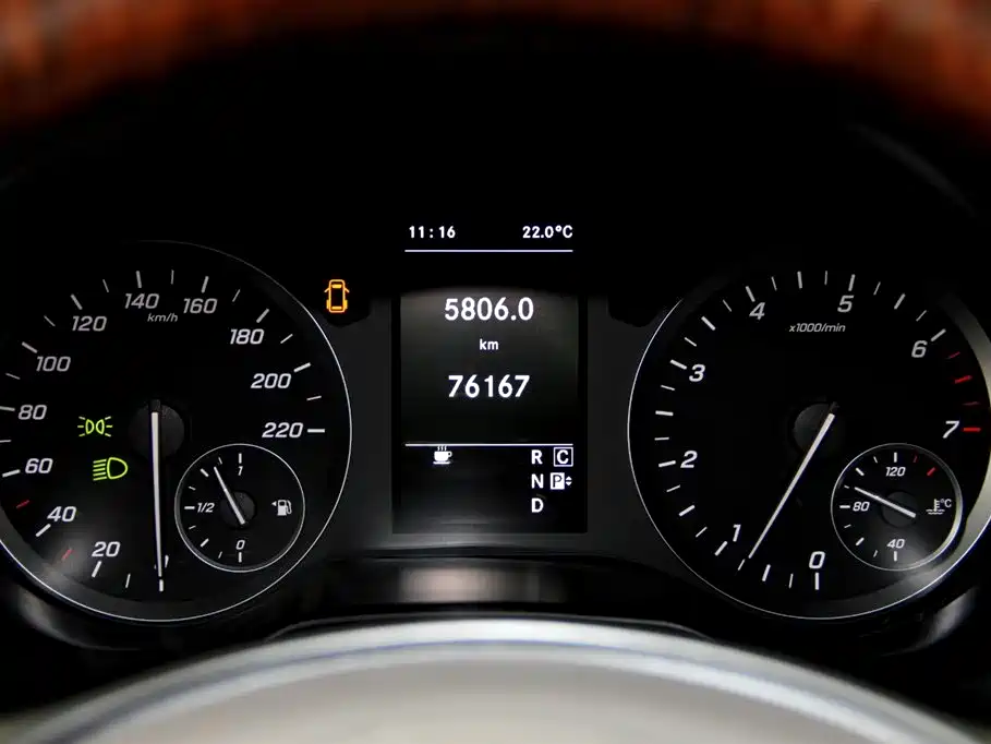 Mercedes-Benz Vito 2020 2.0T Business Edition (7-seater) фото 38