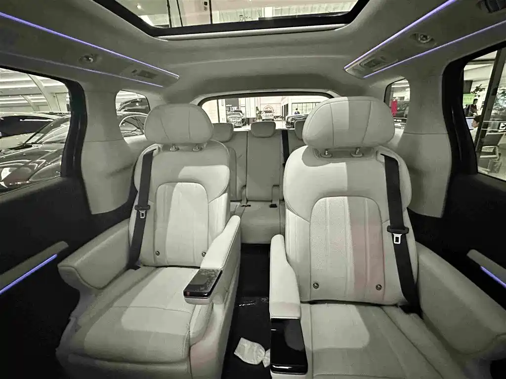 Voyah Auto Voyah Dreamer 2026 2025 PHEV 4WD Kunpeng Premium Edition