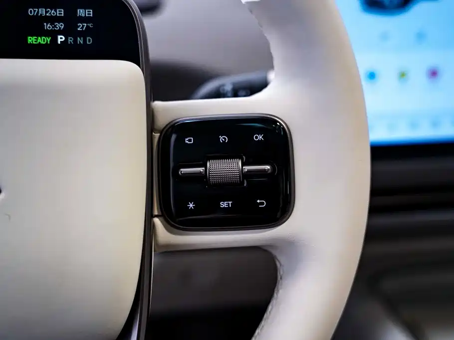 Li Auto Li i8 2025 2025 Standard Edition