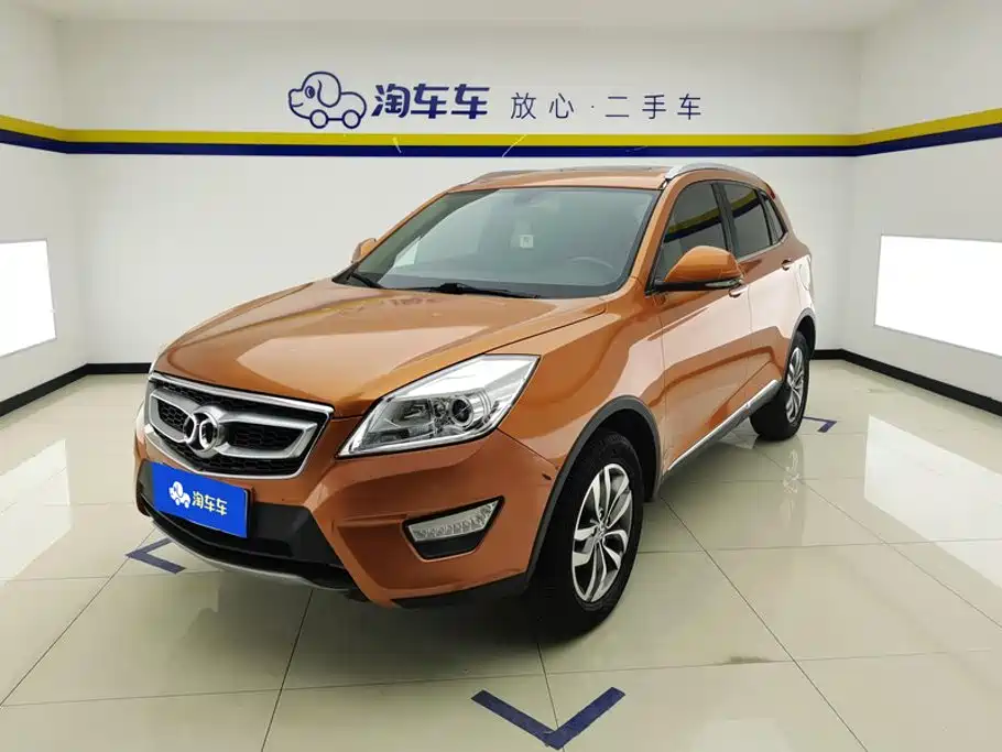 BAIC Senova X65 2015 2015 2.0T Manual Elite
