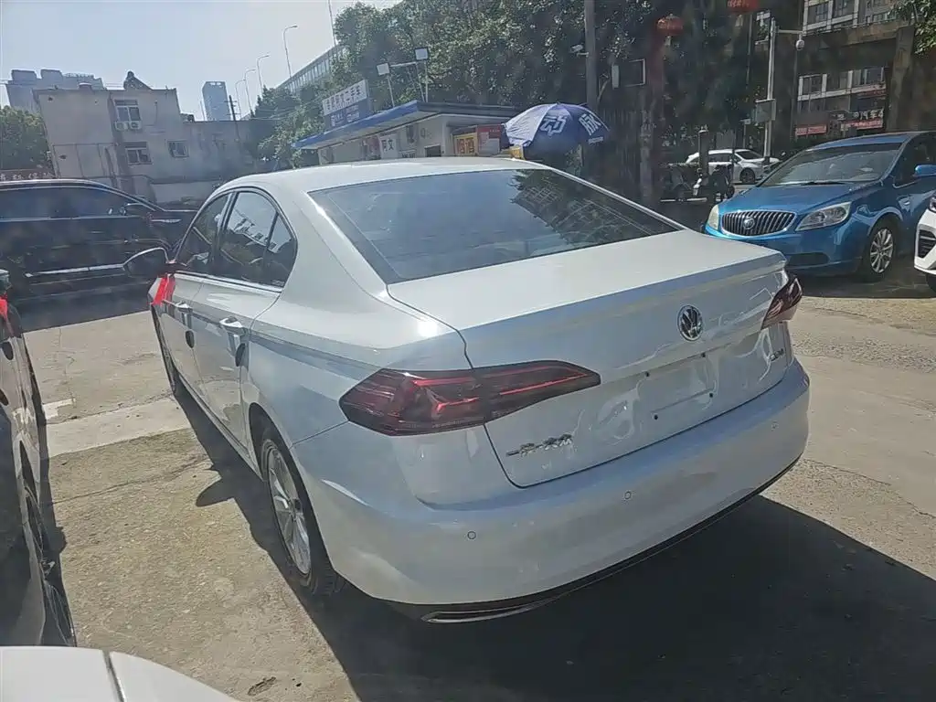 Volkswagen Bora 2020 1.5L Automatic Elite фото 5