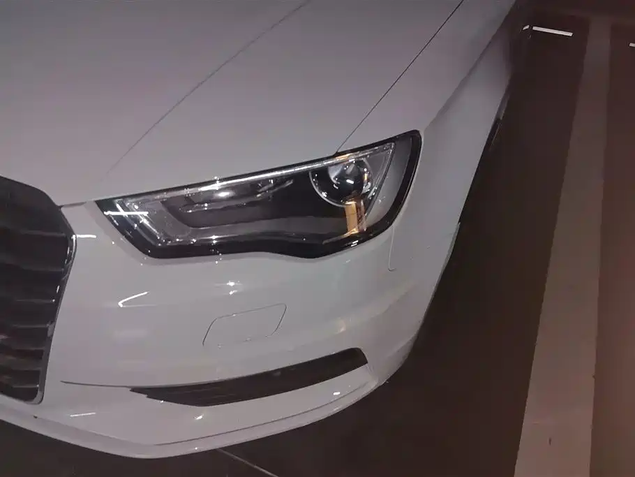 Audi A3 2016 Limousine 35 TFSI Progressive фото 5