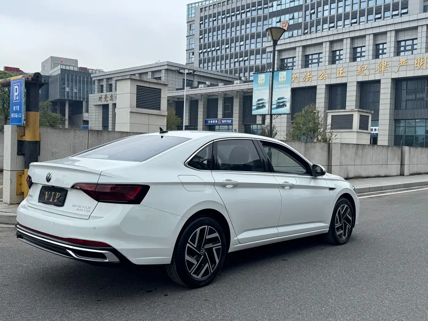 Volkswagen Sagitar 2024 300TSI DSG Surpass Edition фото 7