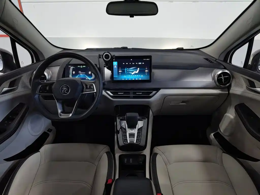 BYD Yuan Pro 2022 2021 401KM Luxury Model