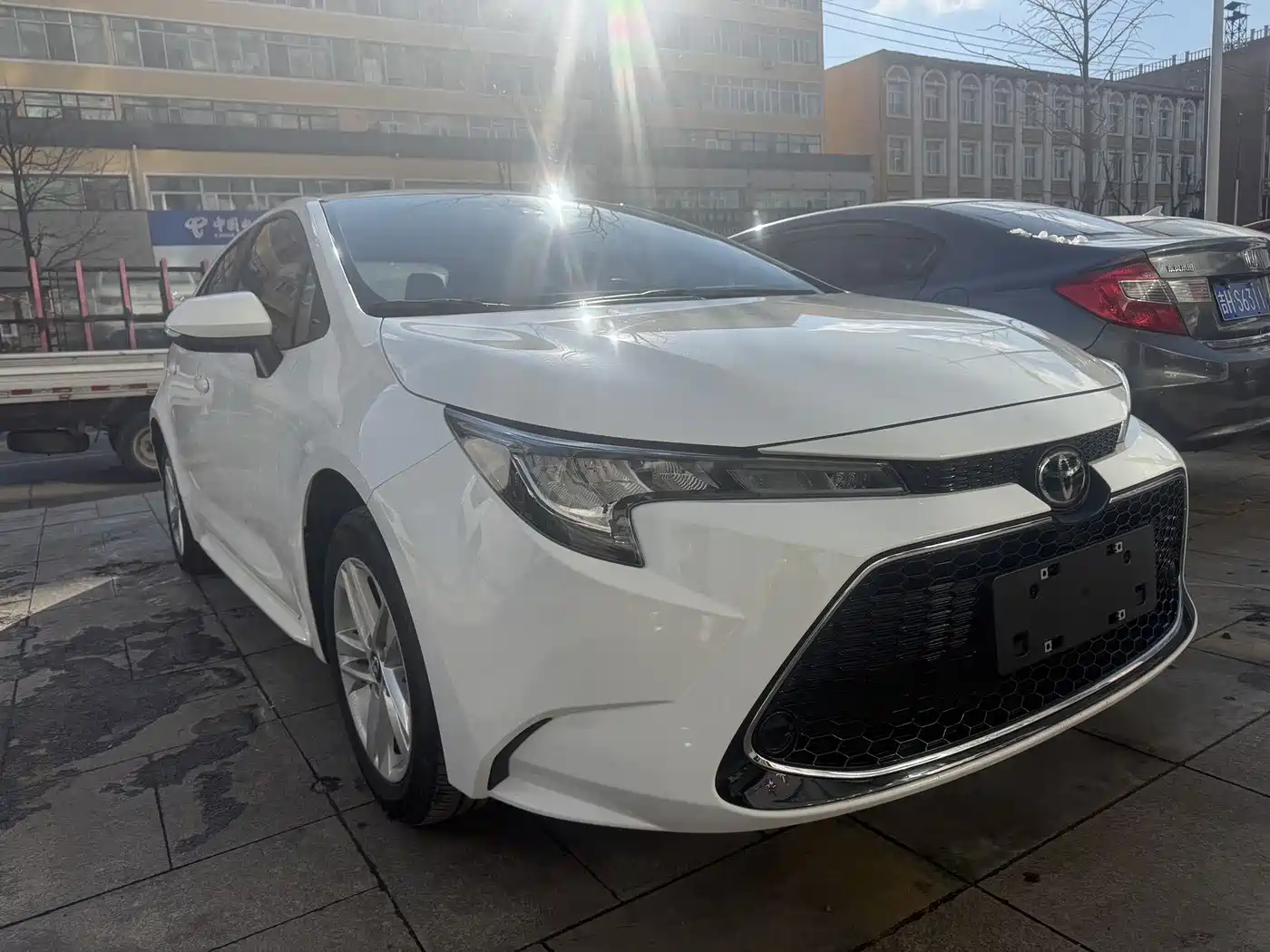 Toyota Levin 2023 185T CVT Luxury фото 2