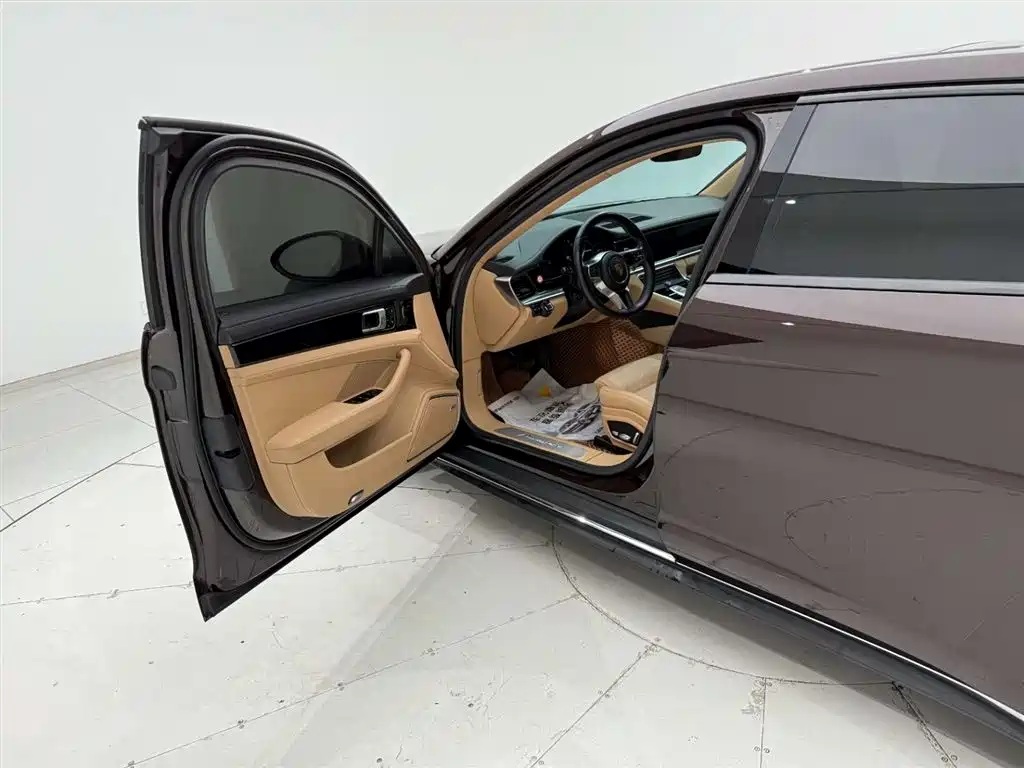 Porsche Panamera 2017 Panamera Executive Long Wheelbase 3.0T фото 13