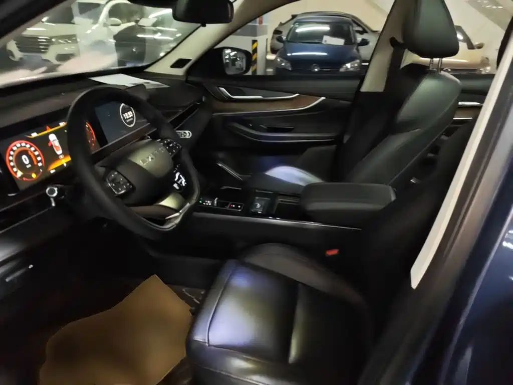 Exeed Windchaser 2020 2020 Riding the Wind and Waves Edition 1.5T CVT Star Smart Edition