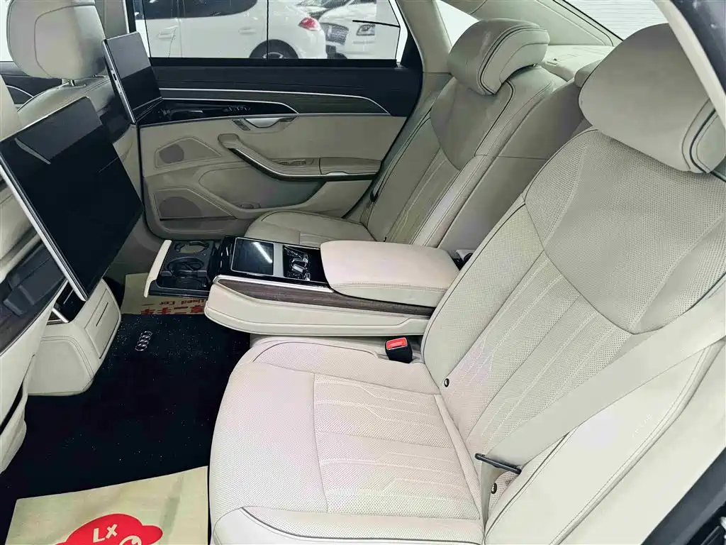 Audi A8 2023 A8L 55 TFSI quattro Flagship фото 19