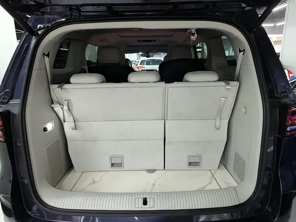 Photo 19 - Roewe iMAX8