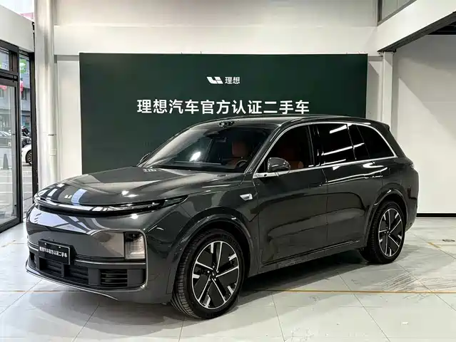 Li Auto Li L8 2025