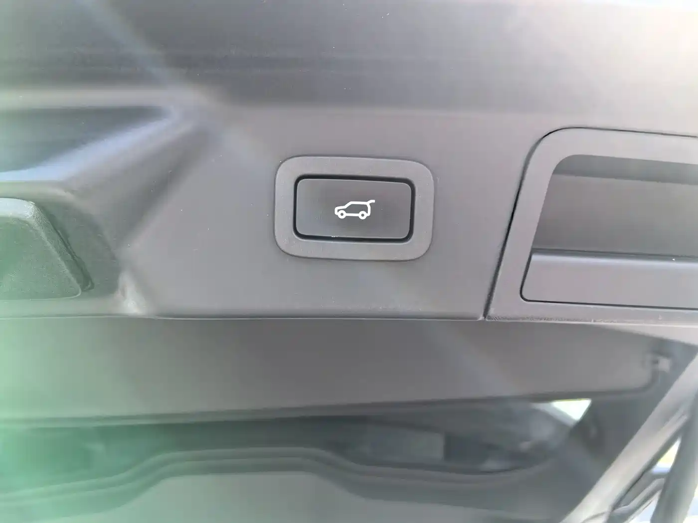 Land Rover Range Rover Velar 2017 P380 R-DYNAMIC S фото 10