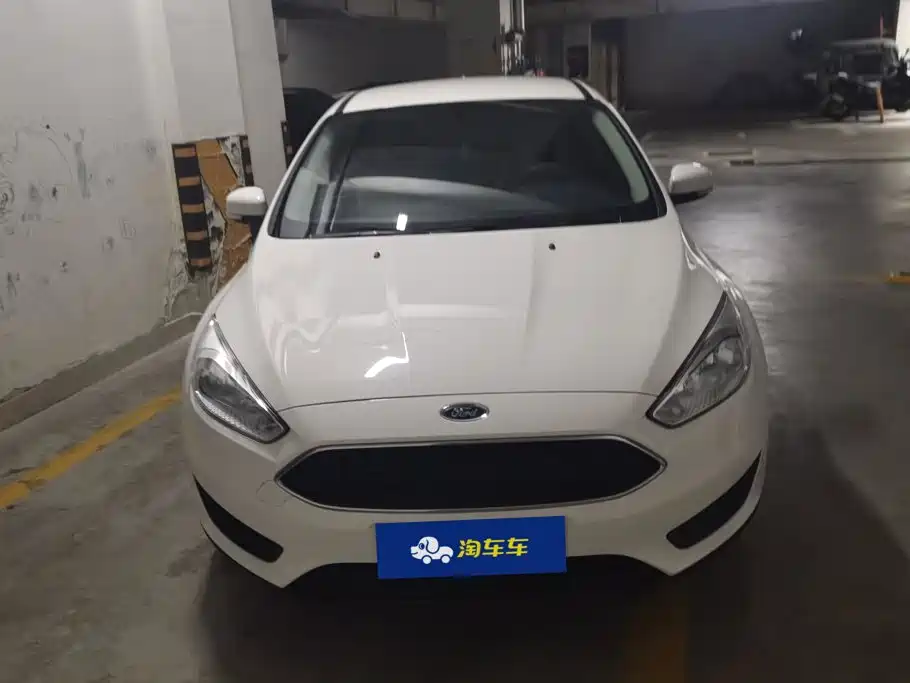 Ford Focus 2019 2018 Hatchback Classic 1.6L Automatic Comfort Smart Edition