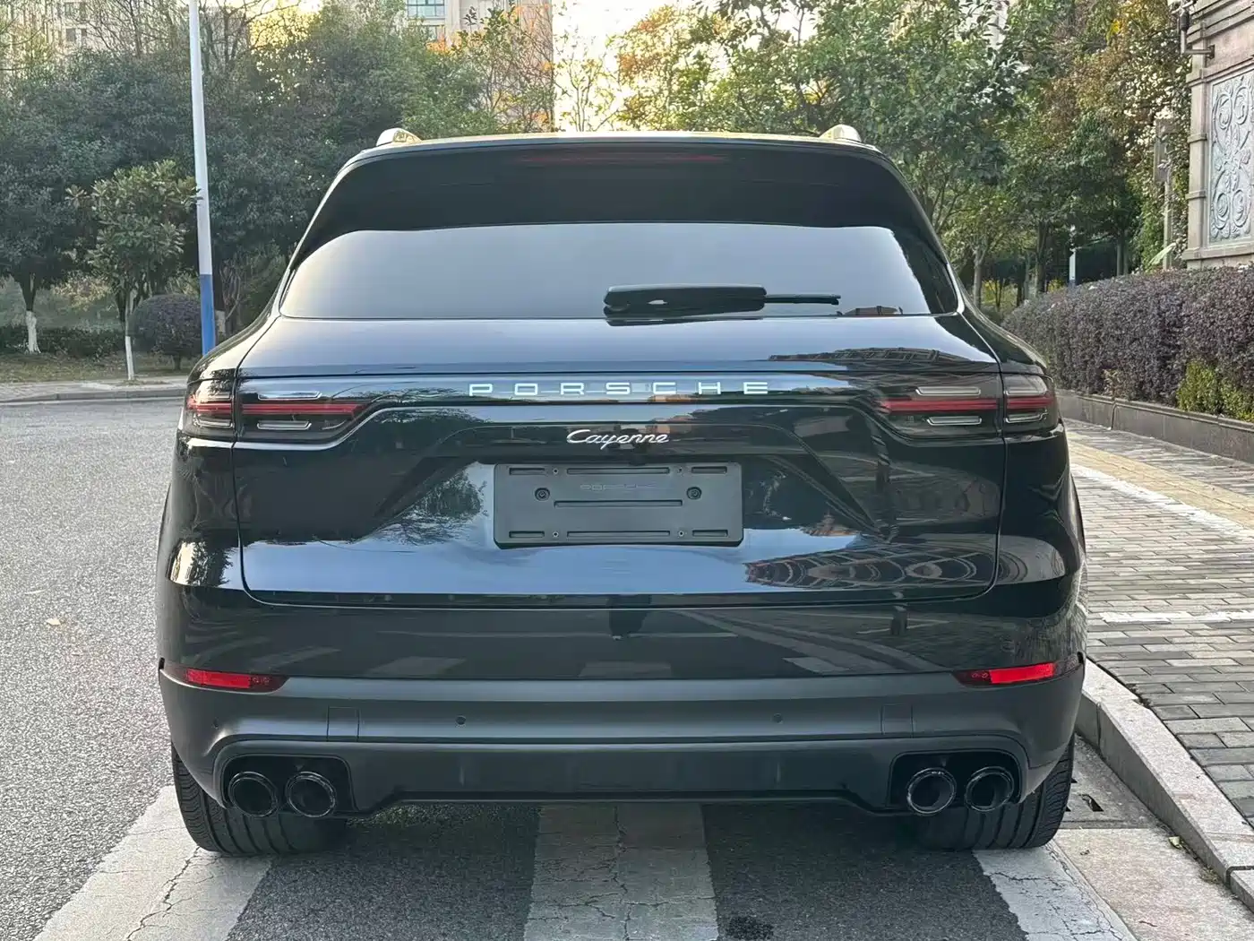 PORSCHE CAYENNE