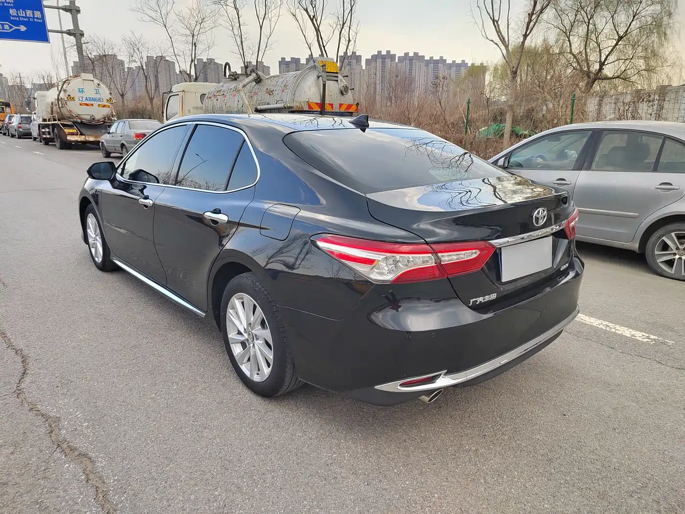 Toyota Camry 2023 2.0G Luxury Edition фото 5